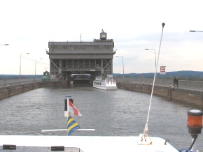 Schiffshebewerk Niederfinow, oberer Kanal